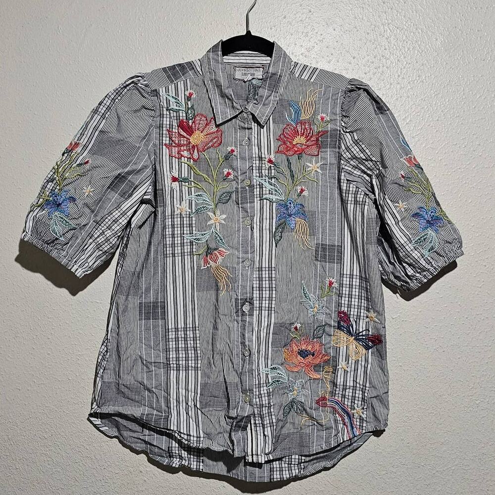 Johnny Was Jordan Lisbon Shirt Women XS Gray White Plaid Floral Embroidered